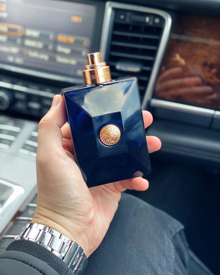 Versace Dylan Blue Eau de Toilette For Men 100ml photo review
